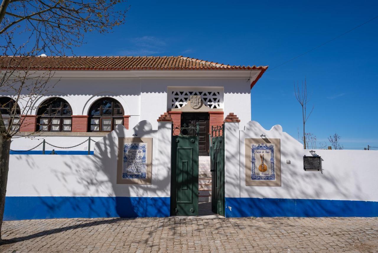 Escola Do Fado Bed & Breakfast Vila Fernando  Ngoại thất bức ảnh