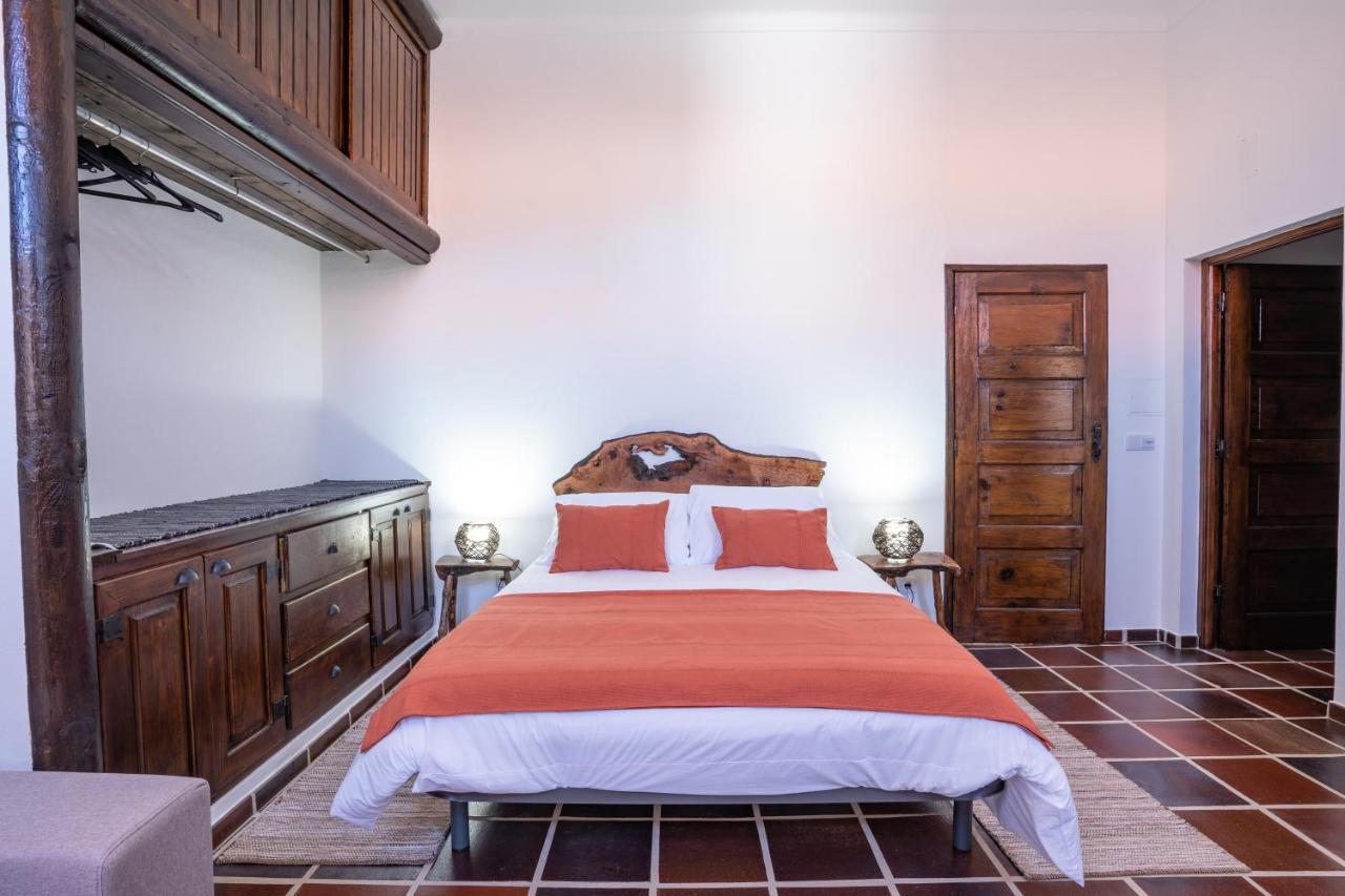 Escola Do Fado Bed & Breakfast Vila Fernando  Ngoại thất bức ảnh